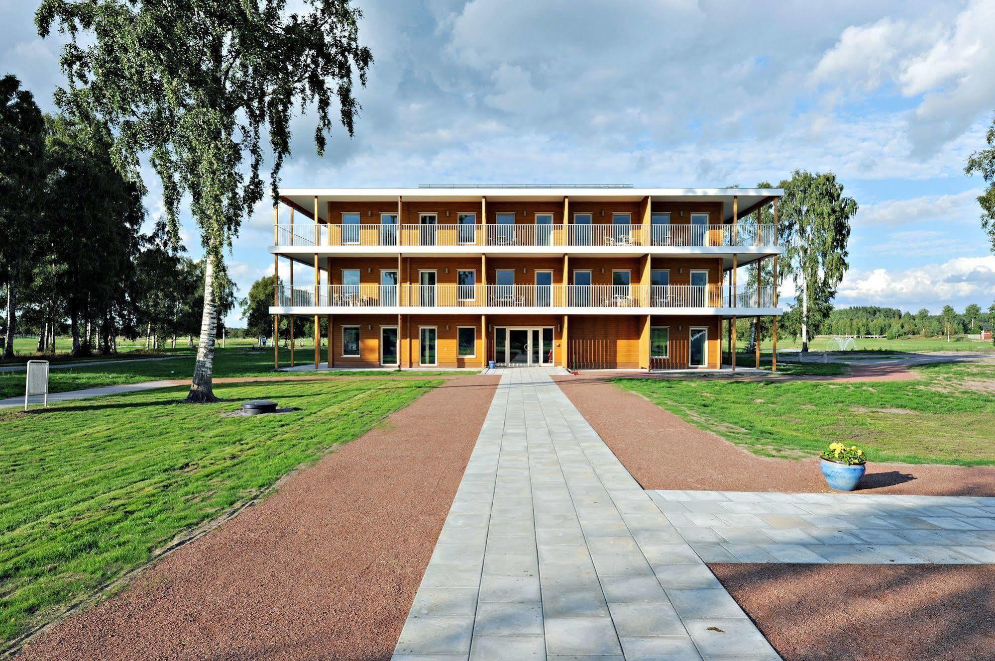 First Hotel Lindoe Park Vallentuna Exterior photo