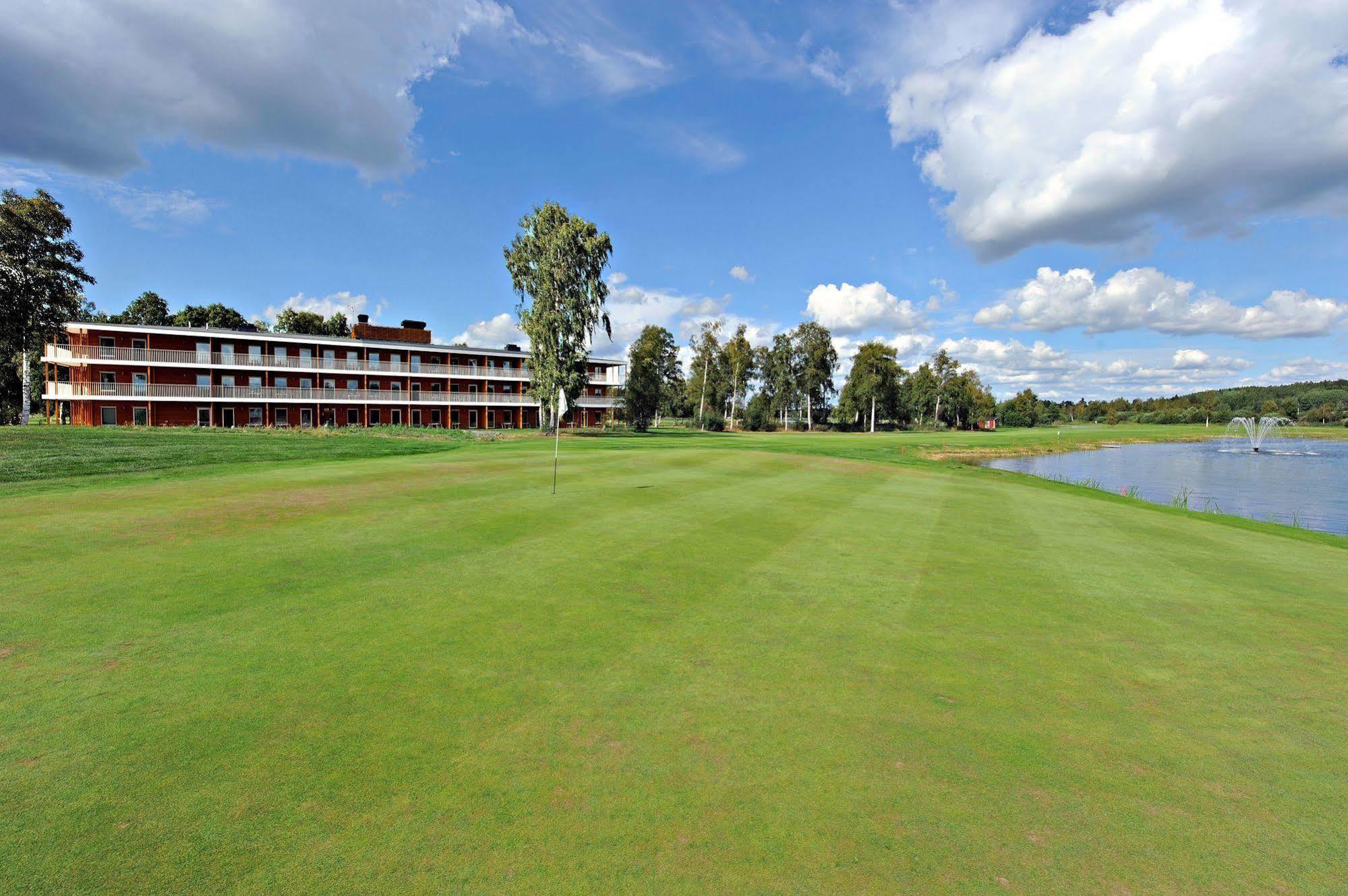 First Hotel Lindoe Park Vallentuna Exterior photo